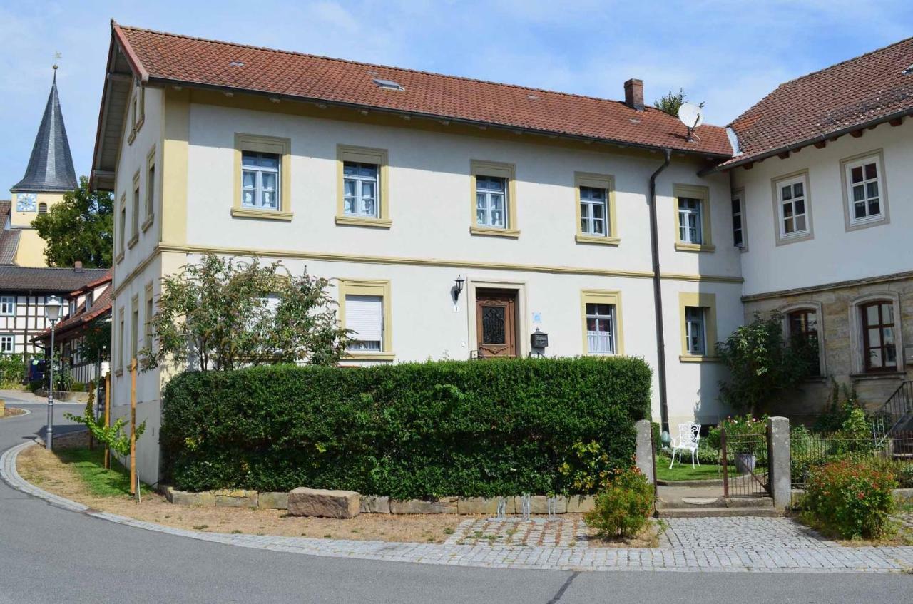 Villa Merzbach - Wohnen Wie Im Museum Mit Komfort Untermerzbach Exterior foto
